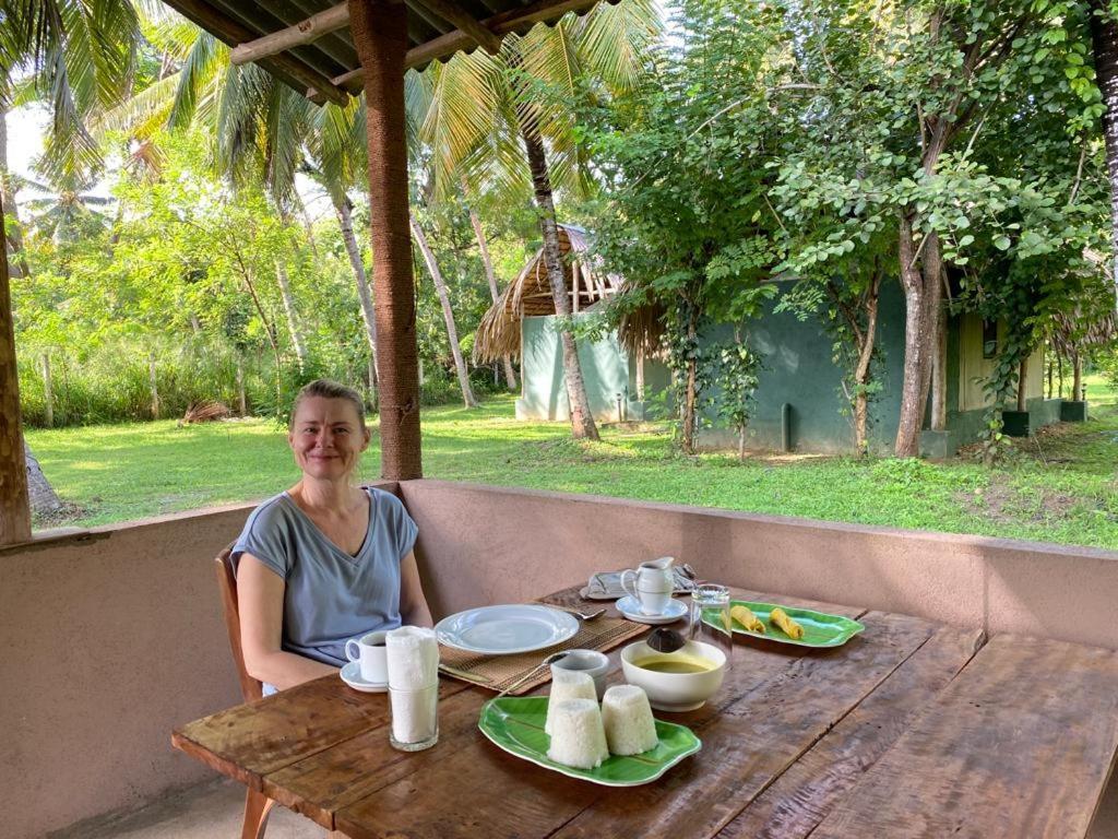 Jungle View River Camping Udawalawe Ngoại thất bức ảnh