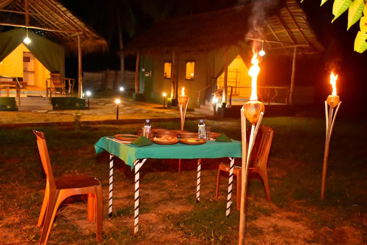 Jungle View River Camping Udawalawe Ngoại thất bức ảnh